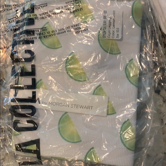 Morgan Stewart Sport Lime Legging Set - Picture 10 of 13